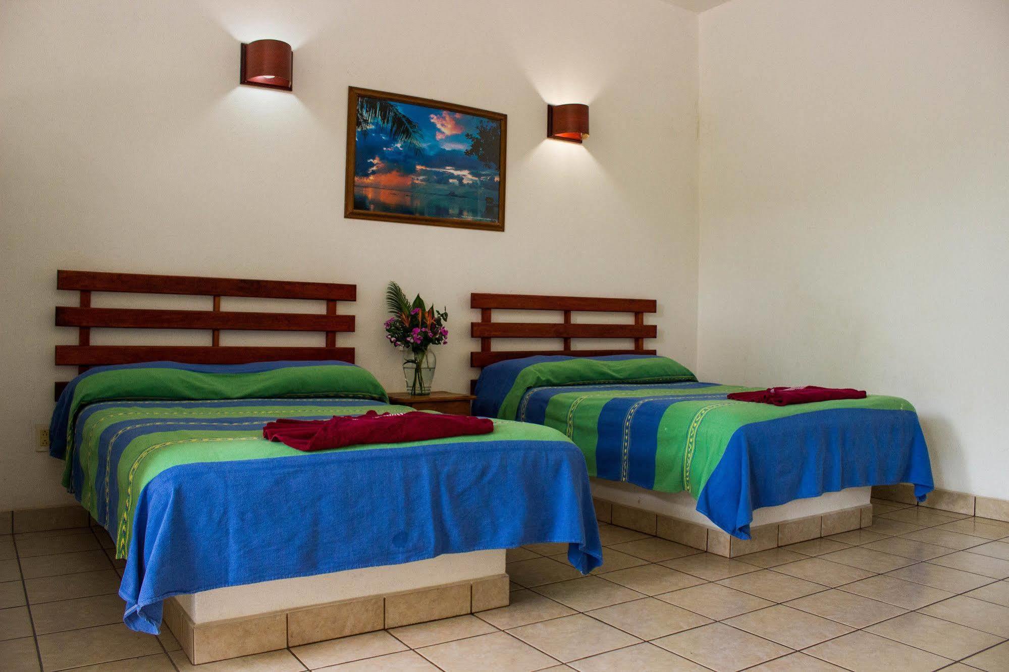 Hotel & Suites Punta Esmeralda Puerto Escondido Kültér fotó